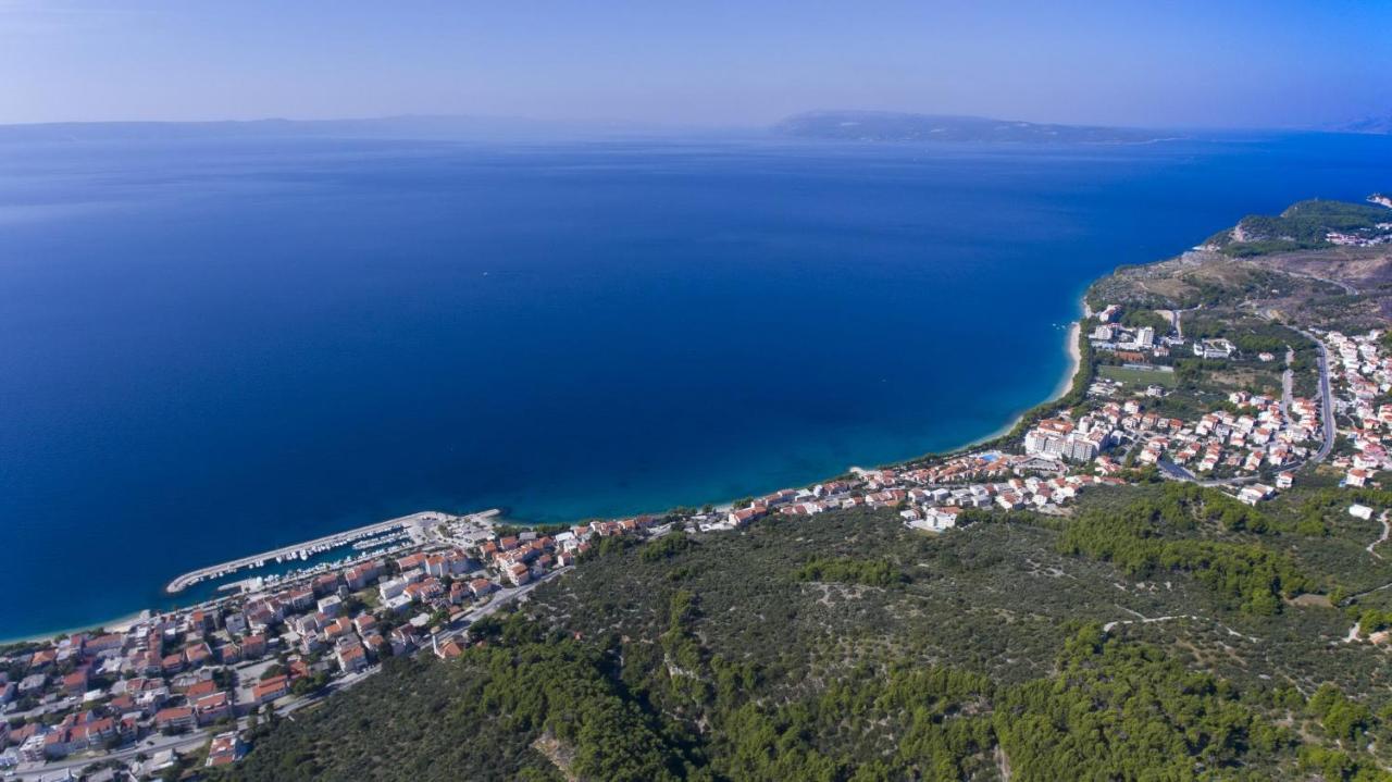 Apartments By The Sea Tucepi, Makarska - 16830 Exterior photo